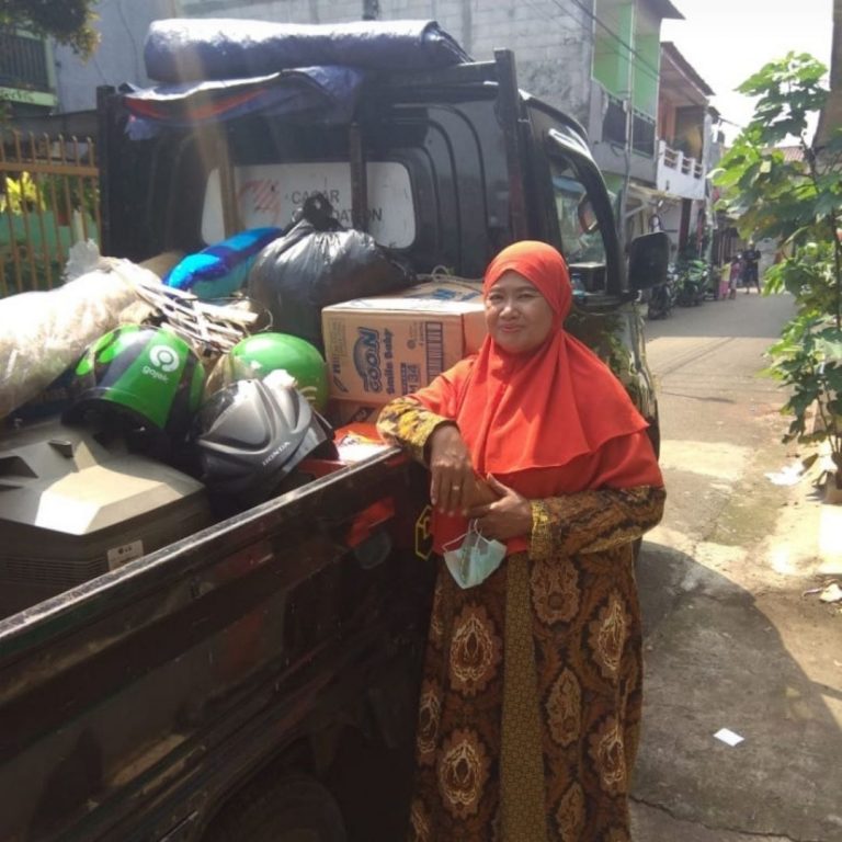 Yuk Donasi Baju Bekas Dan Barang Layak Pakai - Mamanesia